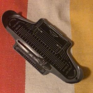 Brannock children’s shoe measure device.